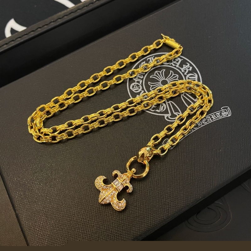 Ch**me He**ts necklaces